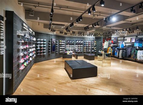 nike stores in hong kong